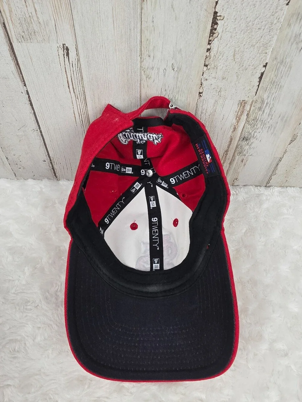 New Era Woman's St. Louis Cardinals Red and White Sequin Logo Baseball Cap OSFA